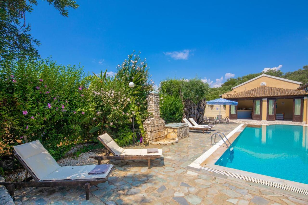 Villa Lianolia Períthia Kültér fotó