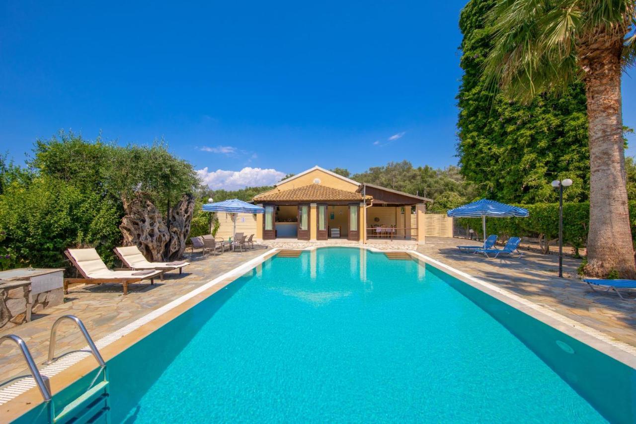 Villa Lianolia Períthia Kültér fotó